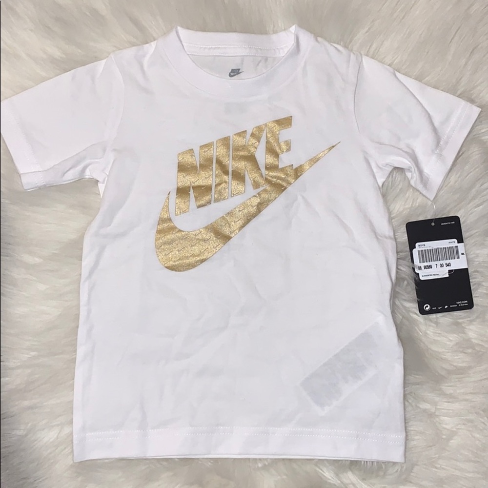 Nike Logo T-Shirt